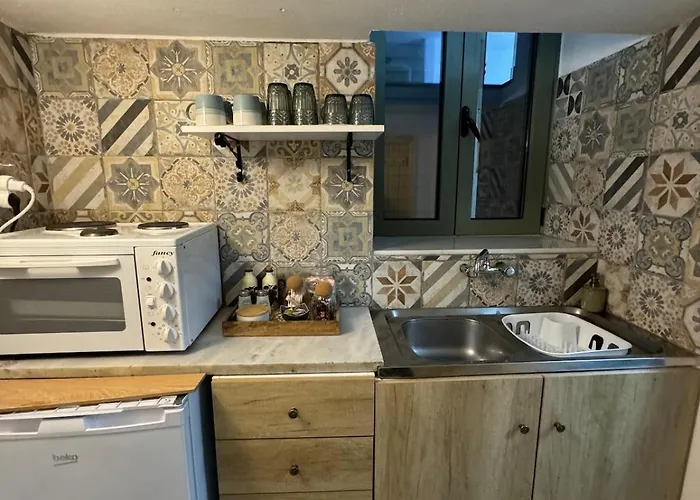 Nostalgia Traditional Skyros